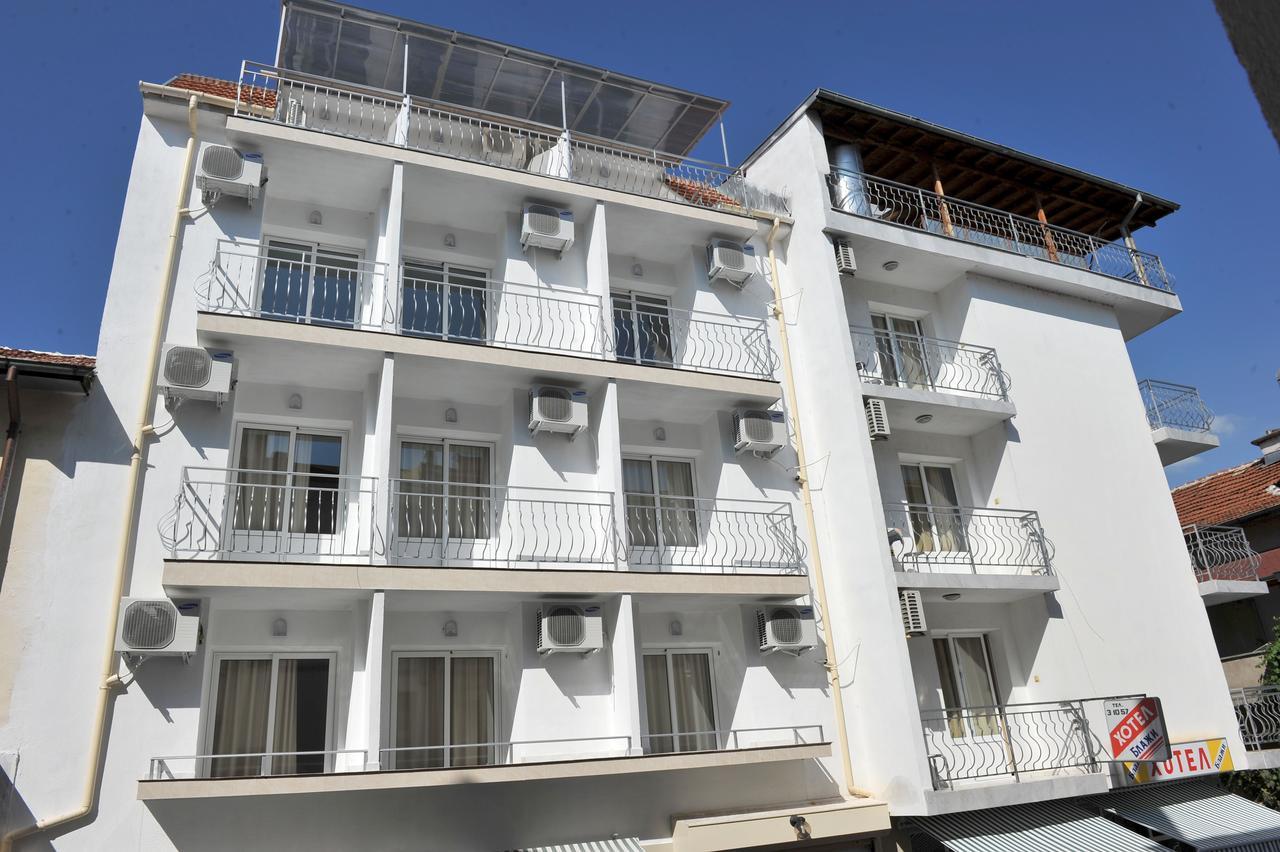 Family Hotel Blazhi サンダンスキ エクステリア 写真